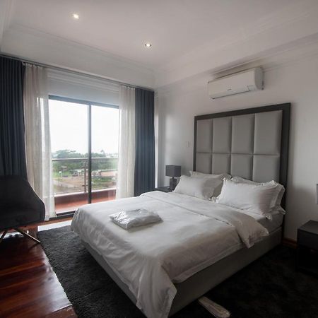 Wdc Aparthotel - Buea Buitenkant foto