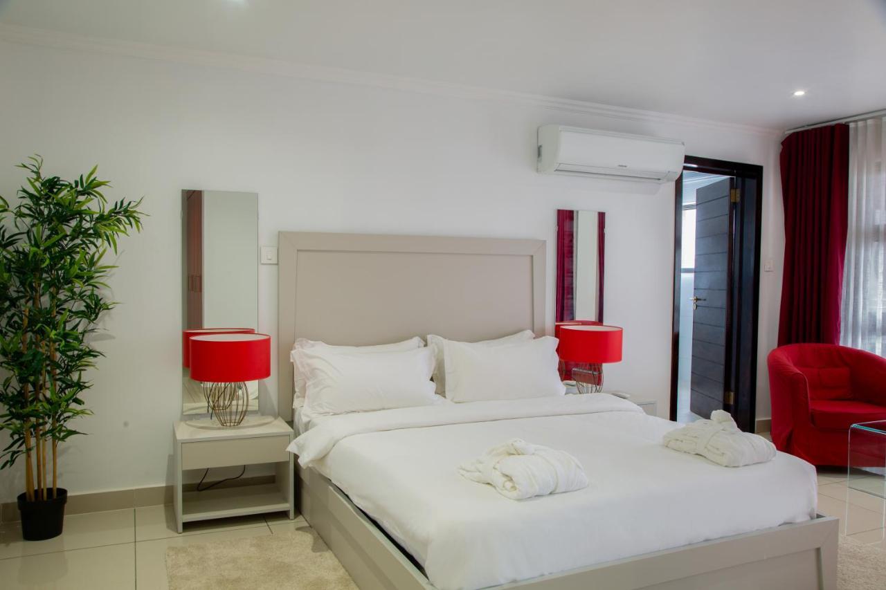 Wdc Aparthotel - Buea Buitenkant foto