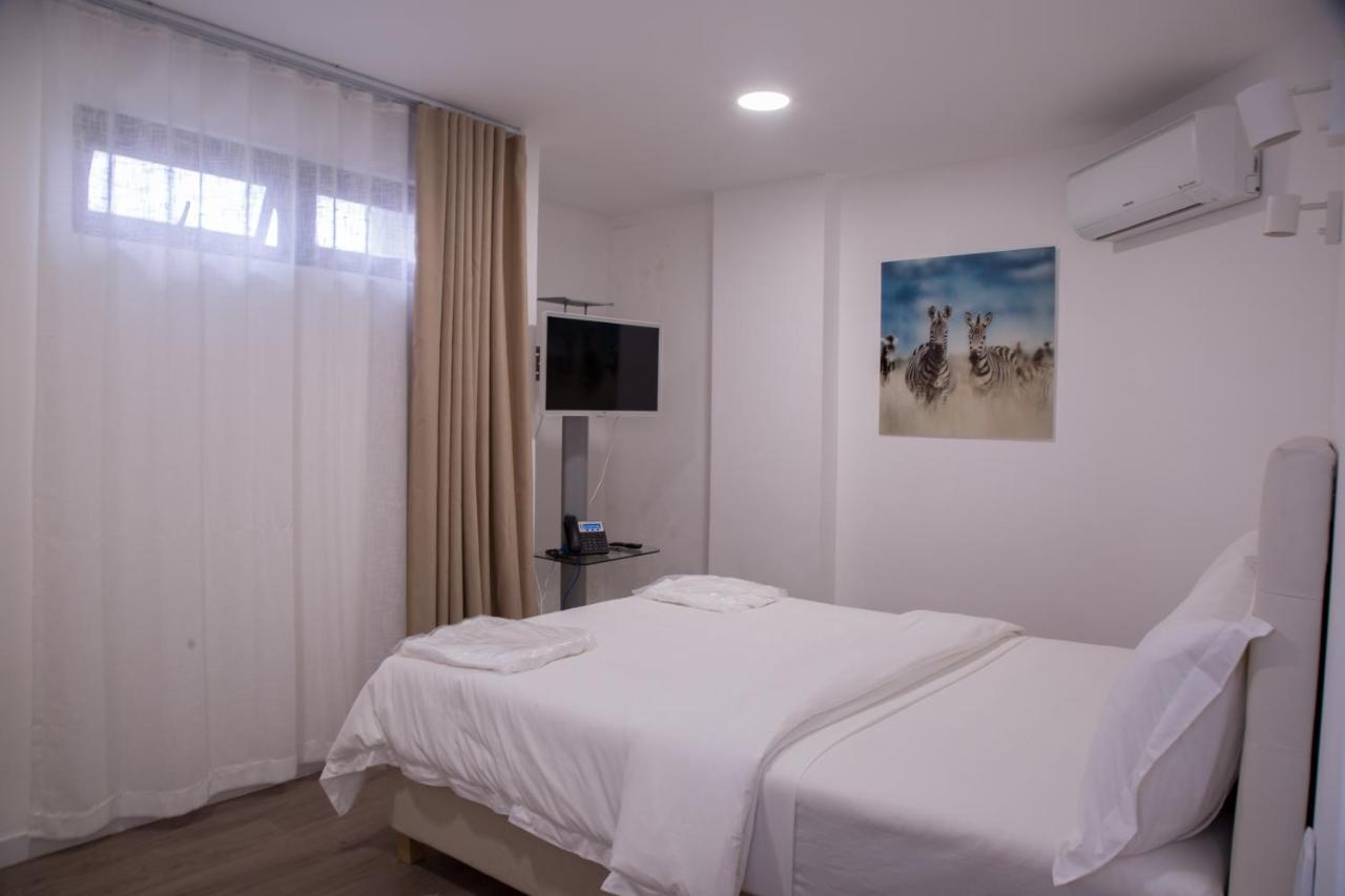 Wdc Aparthotel - Buea Buitenkant foto