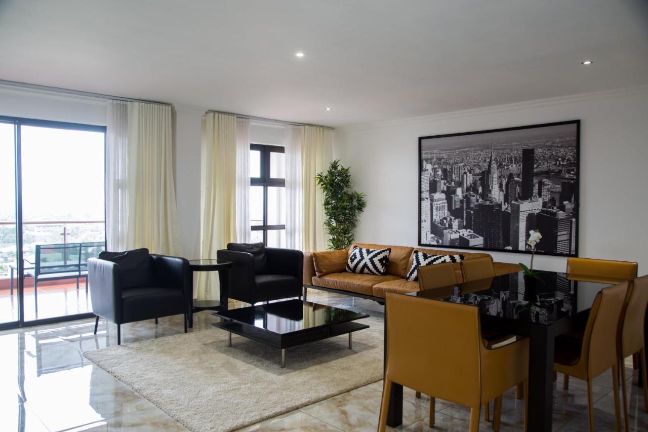 Wdc Aparthotel - Buea Buitenkant foto