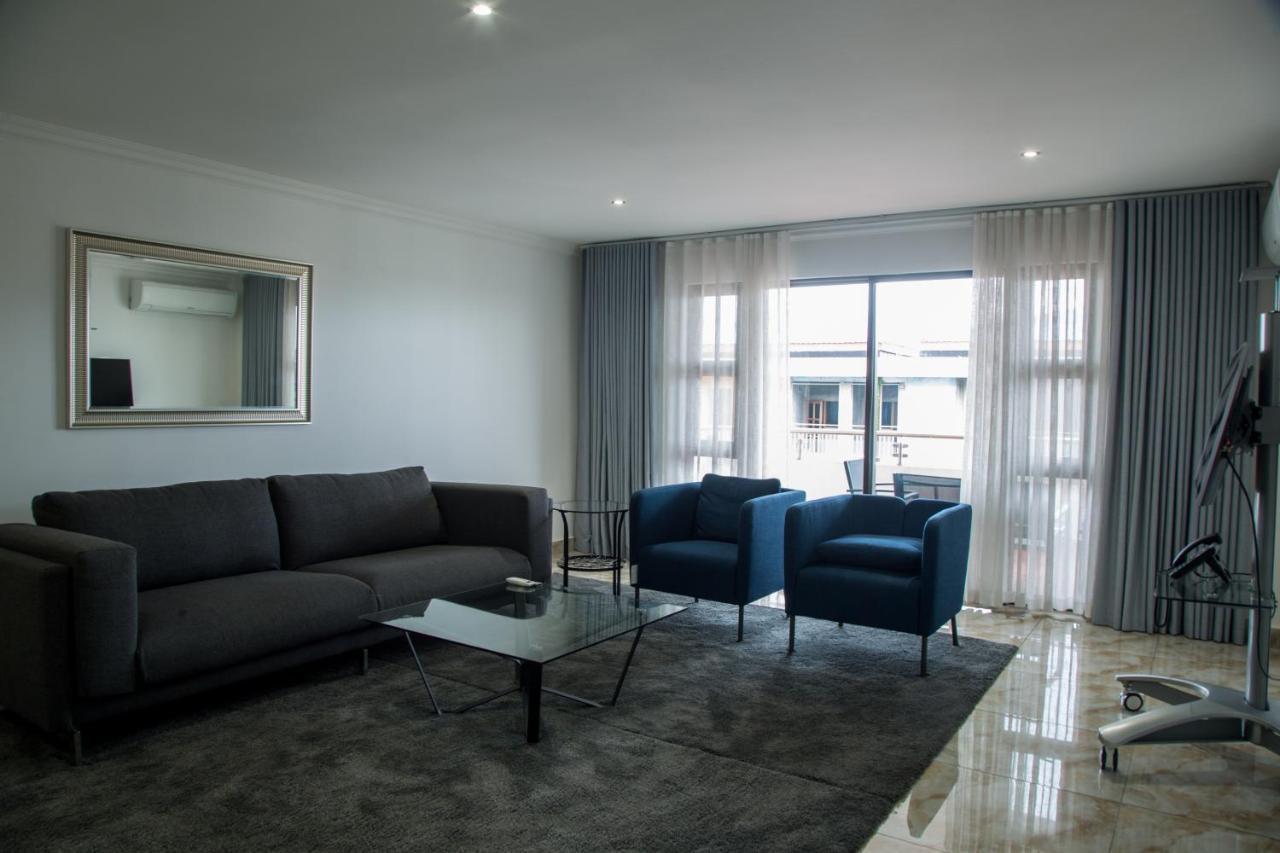 Wdc Aparthotel - Buea Buitenkant foto