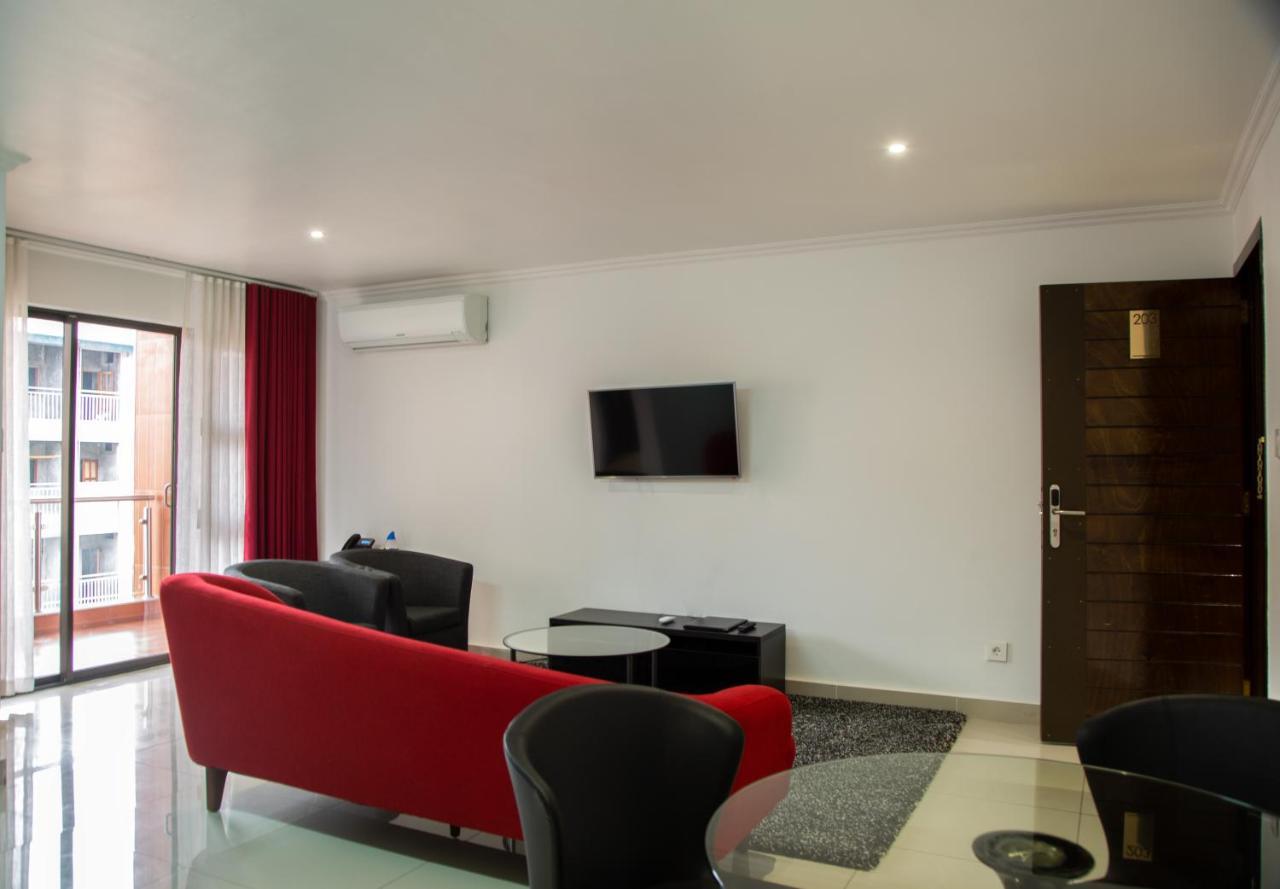 Wdc Aparthotel - Buea Buitenkant foto