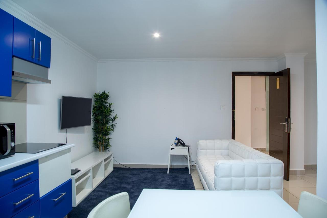 Wdc Aparthotel - Buea Buitenkant foto
