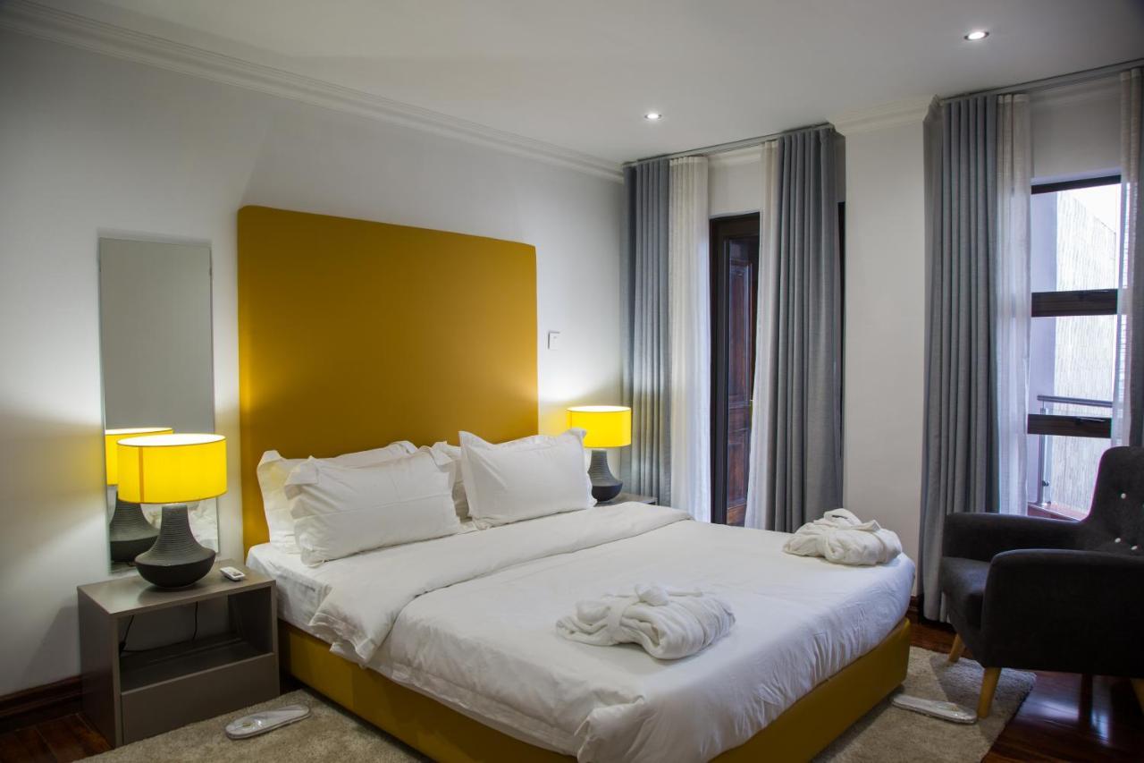 Wdc Aparthotel - Buea Buitenkant foto