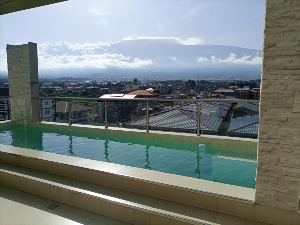 Wdc Aparthotel - Buea Buitenkant foto