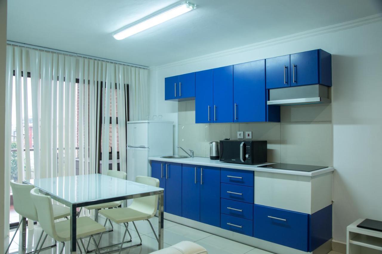 Wdc Aparthotel - Buea Buitenkant foto