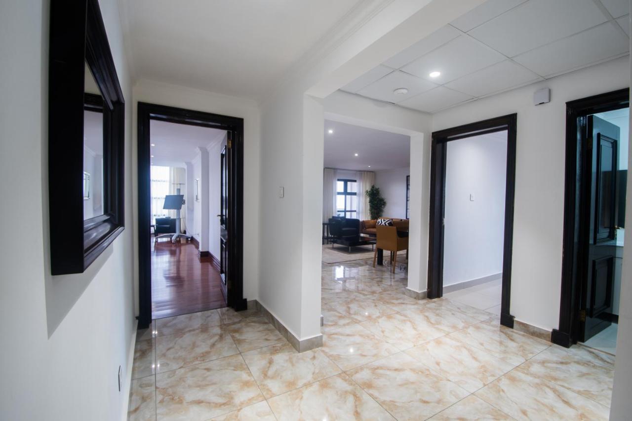 Wdc Aparthotel - Buea Buitenkant foto